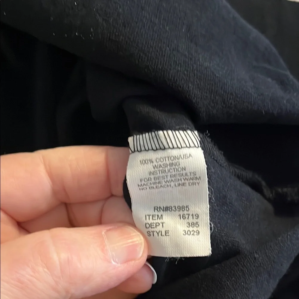 Black and White Graphic Dress - Picture 5 of 6